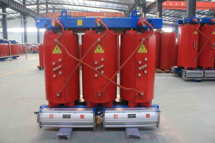一般北京創聯匯通電氣全鋁的干式變壓器800kva價格是33900元，全銅的800kva干式變壓器價格是65000元。